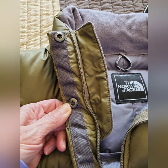 The North Face Metropolis Parka - Picture 8 of 16